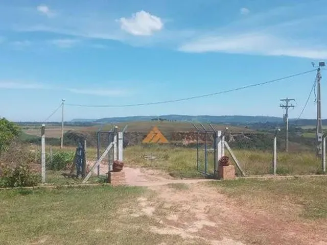 Imagem: A fazenda possui 4 Dormitórios, 4 Suítes, 360m² de Área