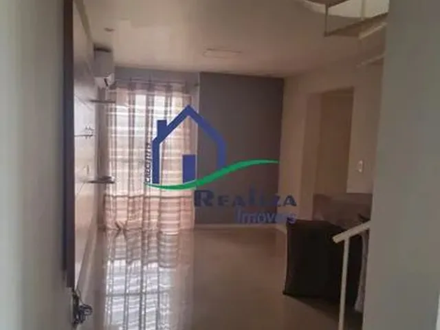 Imagem: O apartamento possui 2 Dormitórios, 1 Suíte, 1 Banheiro,