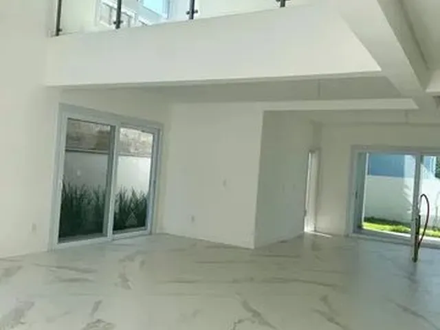 Imagem 1: Casa para Venda em Florianópolis, Ingleses do Rio Vermelho, 4 Dormitórios, 4 Suítes, 1