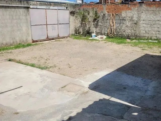 Imagem 2: Casa com 07 Lojas