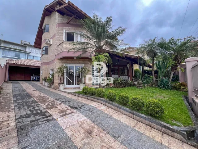 Imagem: Casa Alto Padrão em João Paulo, Florianópolis/SC