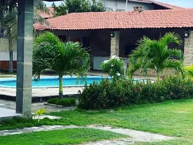 Imagem 1: Casa com 900 Metros Quadrados Á Venda em Caponga