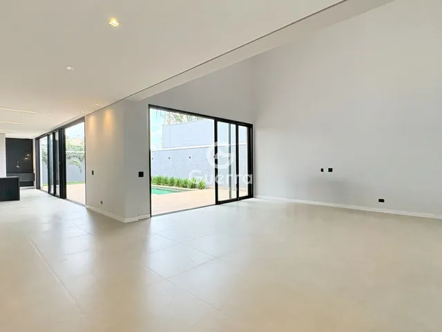Imagem 16: Casa com 3 Suítes Sendo 1 Master com Piscina Aquecida no Jardim Iguaçu