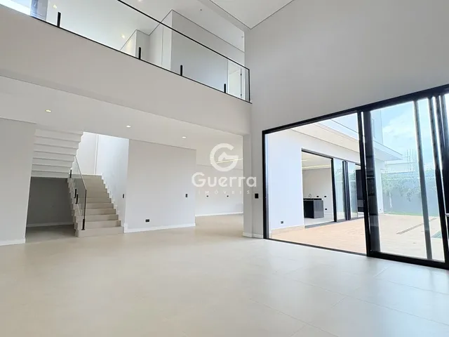Imagem 8: Casa com 3 Suítes Sendo 1 Master com Piscina Aquecida no Jardim Iguaçu