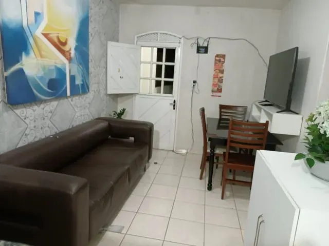 Imagem: O apartamento possui 2 Dormitórios, Imóvel mobiliado e