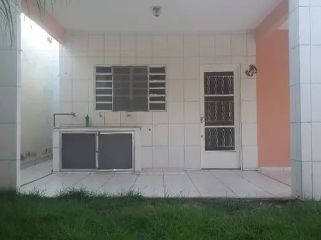 Imagem 9: Aluga-Se Casa com 4 Quartos no Centro de Corumbá