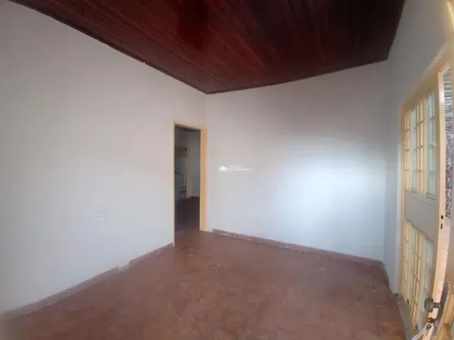 Imagem 8: Casa Residencial - Bairro: Saci