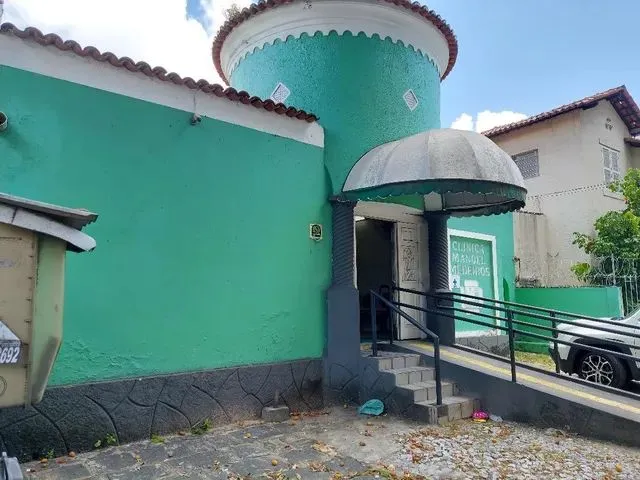 Imagem: Alugo Casa / 200M² / 8 Quartos nas Graças