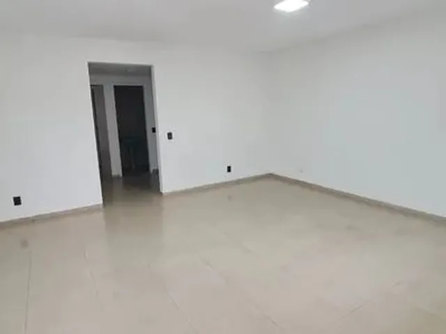 Imagem 10: Casa - Piedade - 03 Qts/02 Suítes - Reformada - Nascente - C/Planejados - Piscina - 02