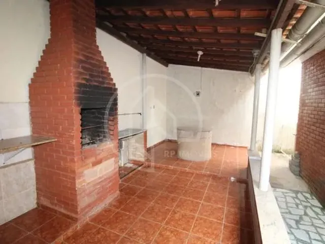 Imagem 11: Bairro Marilândia / Casa com 2 Quartos Sendo 1 Suíte Área Externa com Churrasqueira