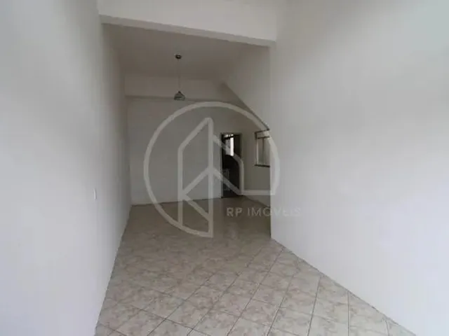 Imagem 13: Bairro Marilândia / Casa com 2 Quartos Sendo 1 Suíte Área Externa com Churrasqueira
