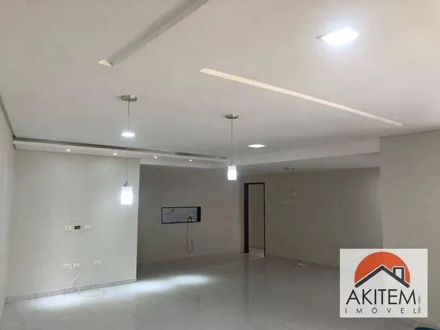 Imagem: Casa com 3 Dormitórios para Alugar, 180