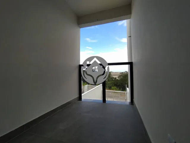 Imagem 2: Casa Duplex com 03 Quartos com Suite e 02 Vagas no Bairro Novo Centro em santa Luzia