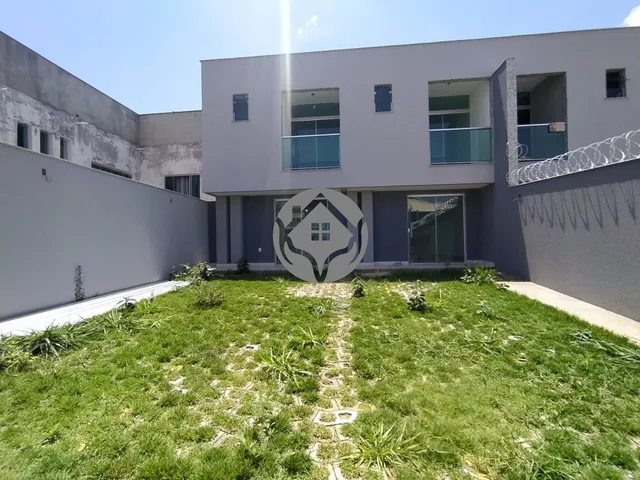 Imagem 4: Casa 03 quartos com 02 suítes, 02 vagas e espaço gourmet com churrasqueira no bairro