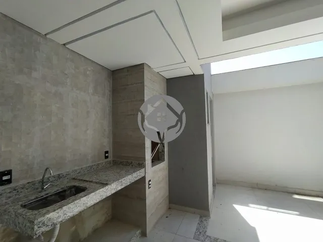 Imagem 6: Casa 03 quartos com 02 suítes, 02 vagas e espaço gourmet com churrasqueira no bairro