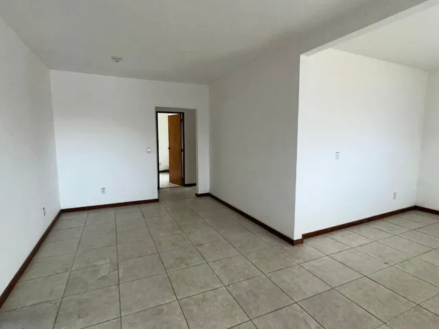 Imagem 1: VENDO 3 CASAS EM IPITANGA (TÉRREO, 1° E 2° PAVIMENTO) CADA CASA COM 3/4 SENDO 1 SUITE