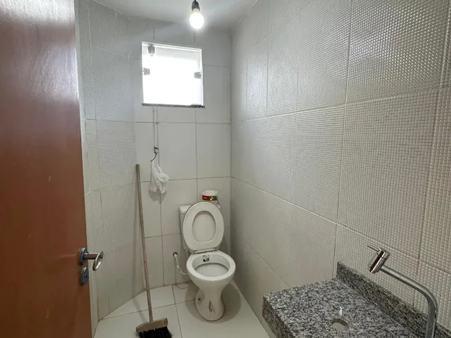 Imagem 4: VENDO OU ALUGO APARTAMENTO EM IPITANGA, 2/4 SENDO 01 SUÍTE, COND. COM PISCINA E