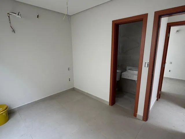 Imagem 5: Vendo casa em Abrantes, Cond. Vila Florença, casa nova, 3/4 sendo 2 suítes, 180m², R
