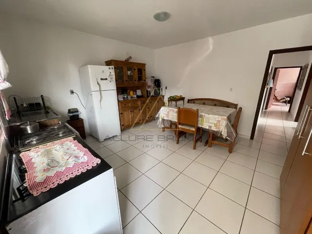 Imagem 7: Casa a Venda no Centro de Balneario Piçarras Próximo a Mercado e Todo Comercio em Geral, 500 Metros da Praia