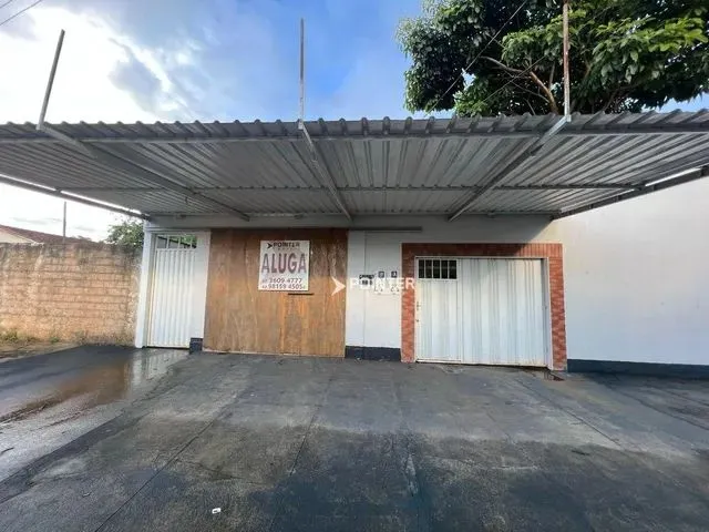 Imagem: A casa possui 3 Dormitórios, 1 Suíte, 2 Banheiros, 90m²