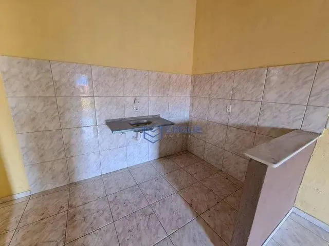 Imagem 2: Casa com 2 Dormitórios para Alugar, 50 M² por R$ 350,00/Mês - Parque Dois Irmãos