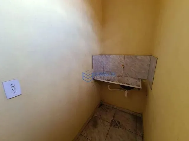 Imagem 5: Casa com 2 Dormitórios para Alugar, 50 M² por R$ 350,00/Mês - Parque Dois Irmãos