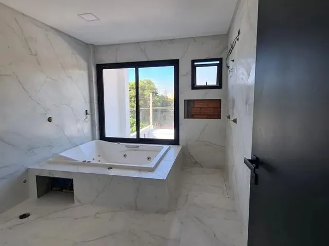 Imagem 11: Casa À Venda no Bairro Centro - Cascavel/Pr
