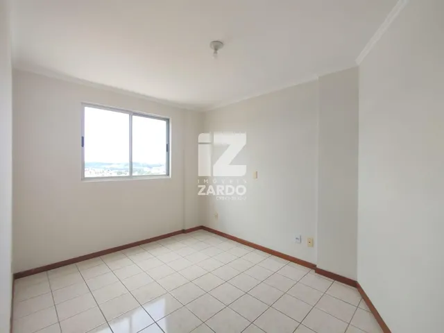 Imagem 7: APARTAMENTO PARA LOCAÇÃO NO ED. ITORORÓ CONTENDO TRÊS QUARTOS, SENDO UM SUÍTE