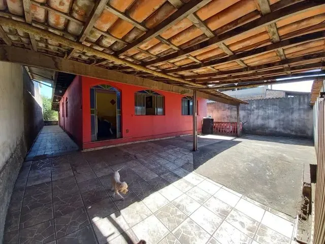 Imagem 1: Casa com 03 Quartos Sendo 01 Suíte, Varanda, Todo Murado