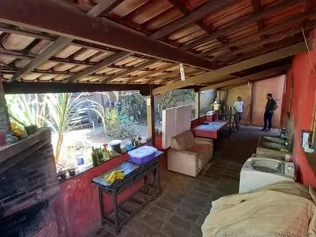 Imagem 6: Casa com 03 Quartos Sendo 01 Suíte, Varanda, Todo Murado