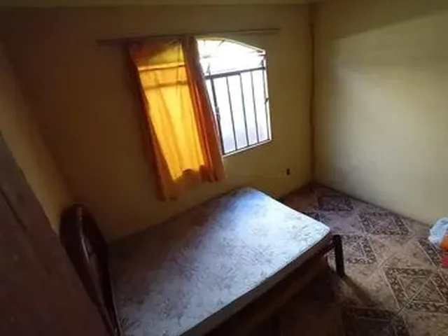 Imagem 10: Casa com 03 Quartos Sendo 01 Suíte, Varanda, Todo Murado