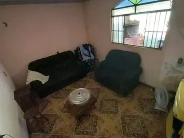 Imagem 9: Casa com 03 Quartos Sendo 01 Suíte, Varanda, Todo Murado