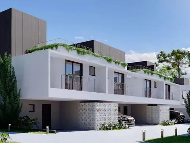Imagem 8: Sobrado 3 Dormitórios Sendo 1 Suíte e 2 Vagas de Garagem - 127M² Priv - Guabirotuba