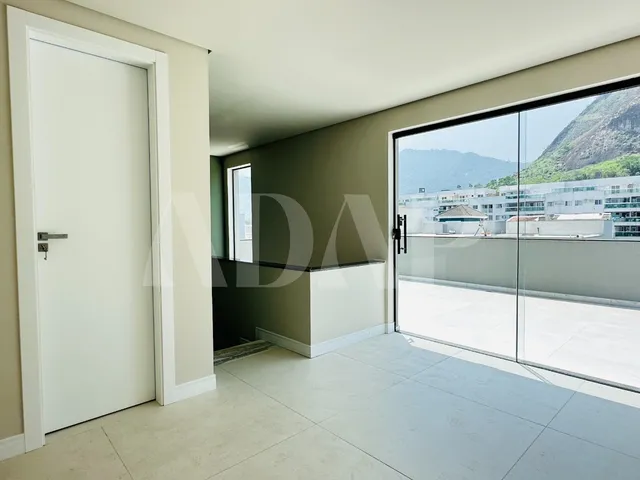 Imagem 4: Casa em condomínio de luxo em Vargem Pequena, Rio de Janeiro-RJ: 4 quartos, 4 suítes, 3