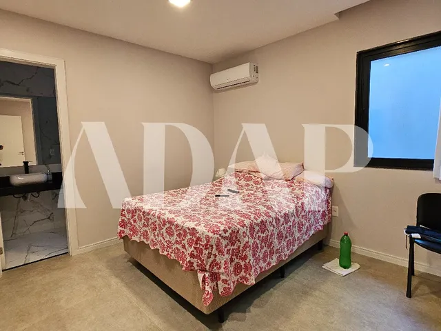 Imagem 2: Venda de Residência de Luxo em Vargem Pequena, Rio de Janeiro: 3 Quartos, 3 Suítes, 3