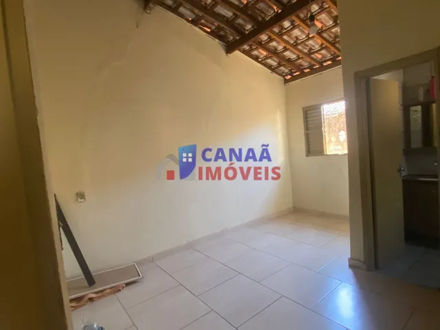 Imagem: Casa com 3 quartos, bairro Luizote de Freitas