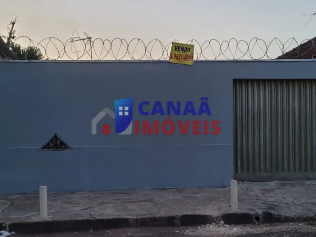 Imagem: Casa bairro Osvaldo Rezende, rua Monte Carmelo