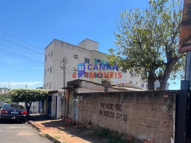 Imagem: Terreno á venda bairro Santa Mônica