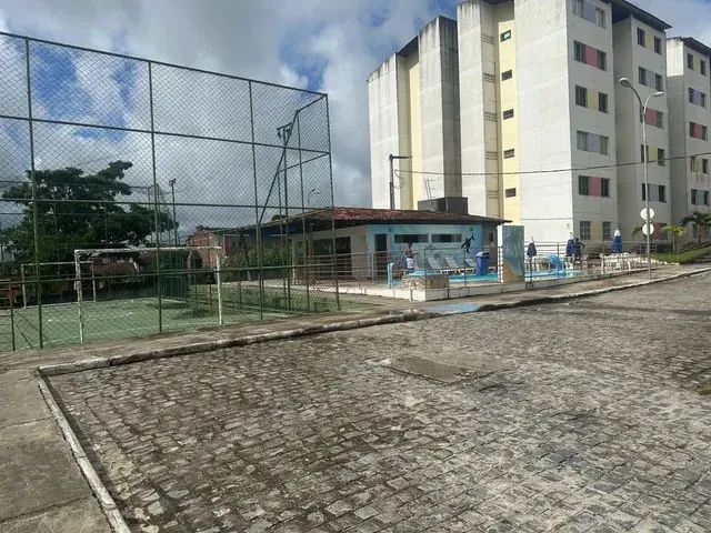 Imagem: O apartamento possui 2 Dormitórios, 1 Banheiro, 1 Vaga na