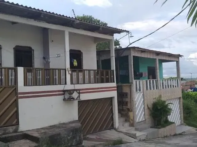 Imagem 1: 2 Casas + 5 Apto, Poço, 2Gar, 450Mil- Monte das Oliveiras