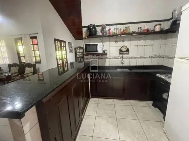 Imagem 3: Casa com 3 Suítes em Condomínio Fechado
