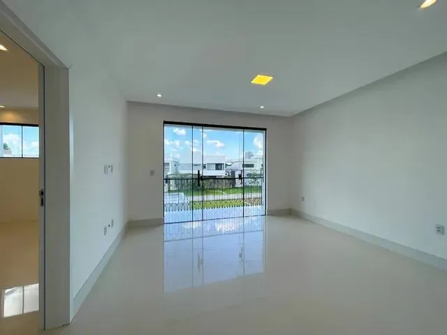 Imagem 4: Casa no Montenegro Boulevard com 5 Suítes - 450M²