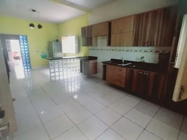Imagem: Aluguel- Excelente Casa com 3 Quartos