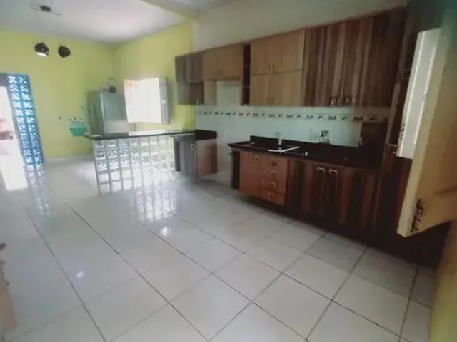 Imagem 4: Aluguel- Casa Grande e Espaçosa com 3 Quartos