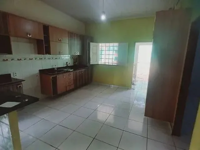 Imagem 7: Aluguel- Casa Grande e Espaçosa com 3 Quartos