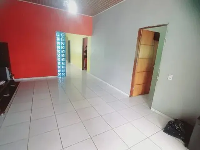 Imagem 12: Aluguel- Casa Grande e Espaçosa com 3 Quartos
