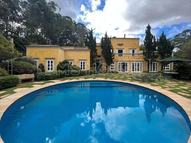 Imagem: A casa possui 5 Dormitórios, 6 Suítes, 5 Banheiros, 5