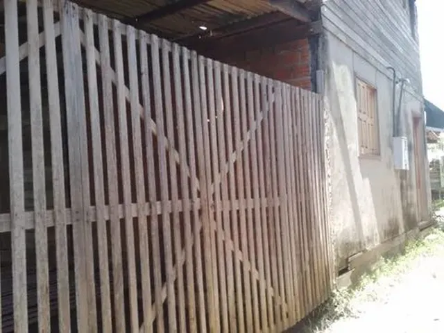 Imagem 3: Vendo Casa no Araxá. 1 Vaga na garageme2 Dormitórios