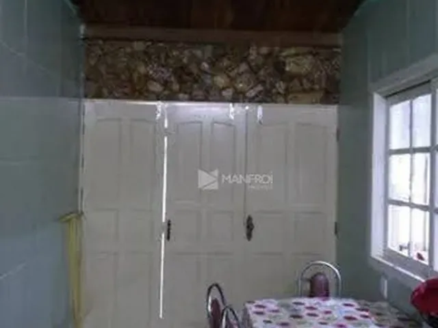 Imagem: Duas Casas em Terreno de 363M² por R$ 190.000