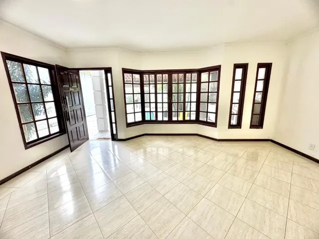 Imagem 5: Vendo excelente casa em Vargem Grande, 4 quartos (3 suites), sendo 1 quarto no primeiro